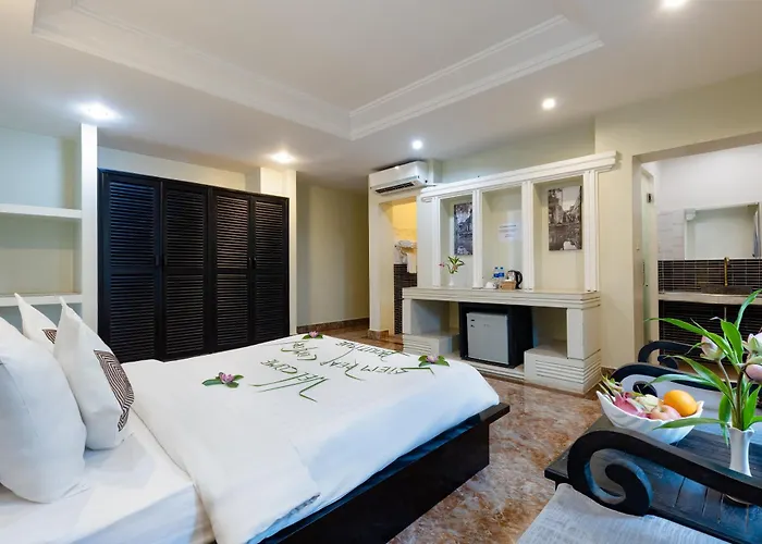 Comforts Guest house 3*